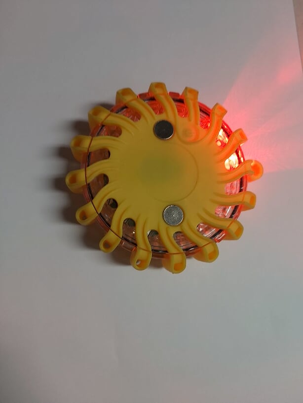 Flare los, batterij Geel met rode Led OP