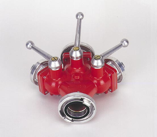 Verdeelstuk 1x nok 81 in, 3x nok 52 uit